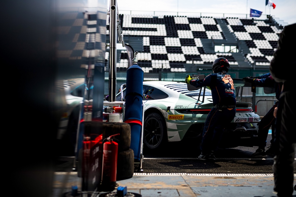 Bastian Buus jagter mesterskabsføring på Magny-Cours
(Foto: Lionspeed GP)